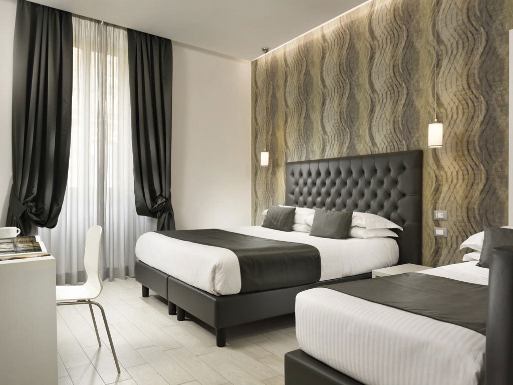 hotel patria roma email