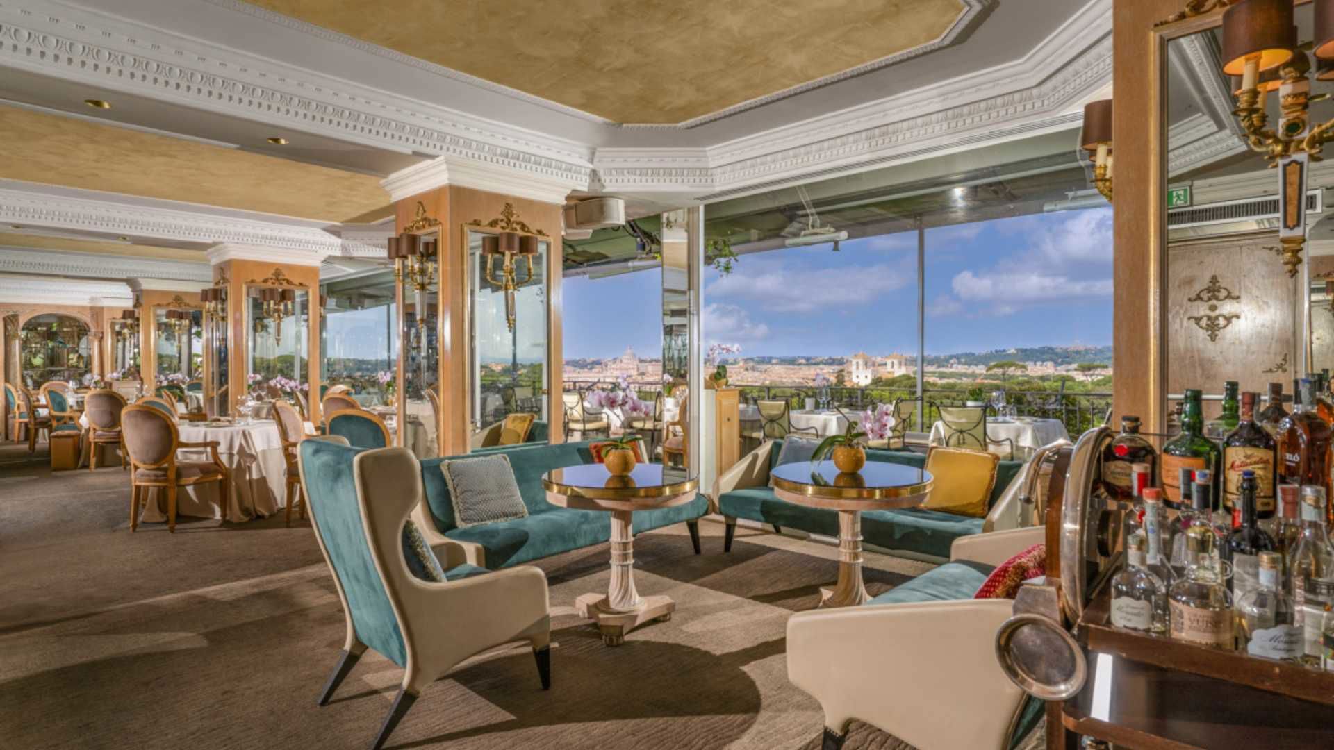 A Romantic Restaurant in Rome 8