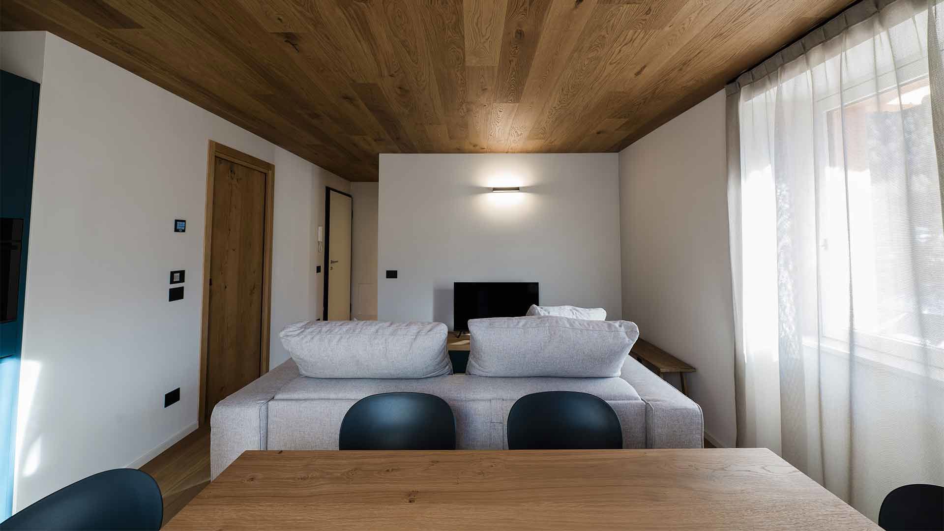 Appartamento trilocale superior con balcone e vista panoramica 5