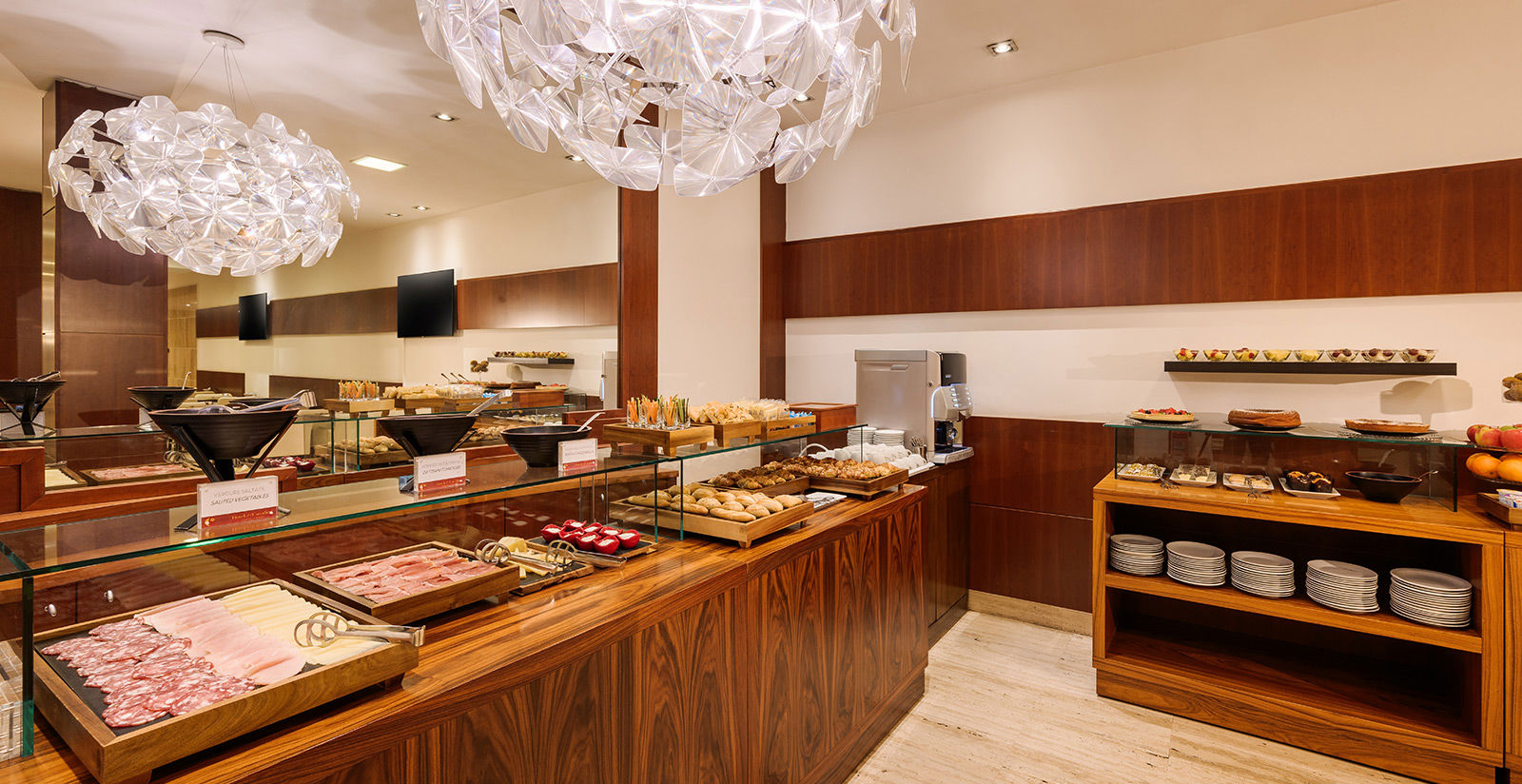 Cavalieri's Breakfast 18