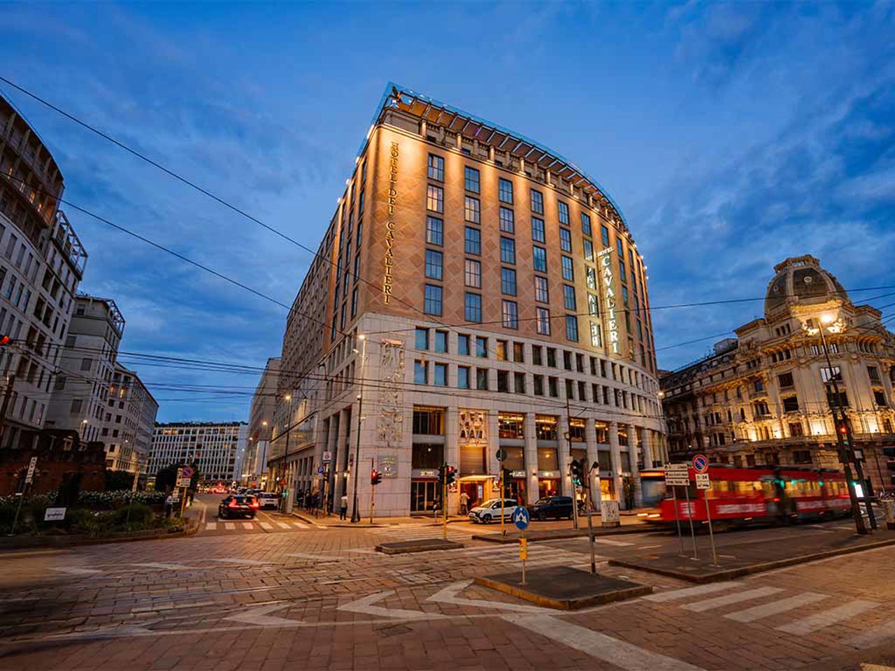 Official Website Dei Cavalieri Collection Book now