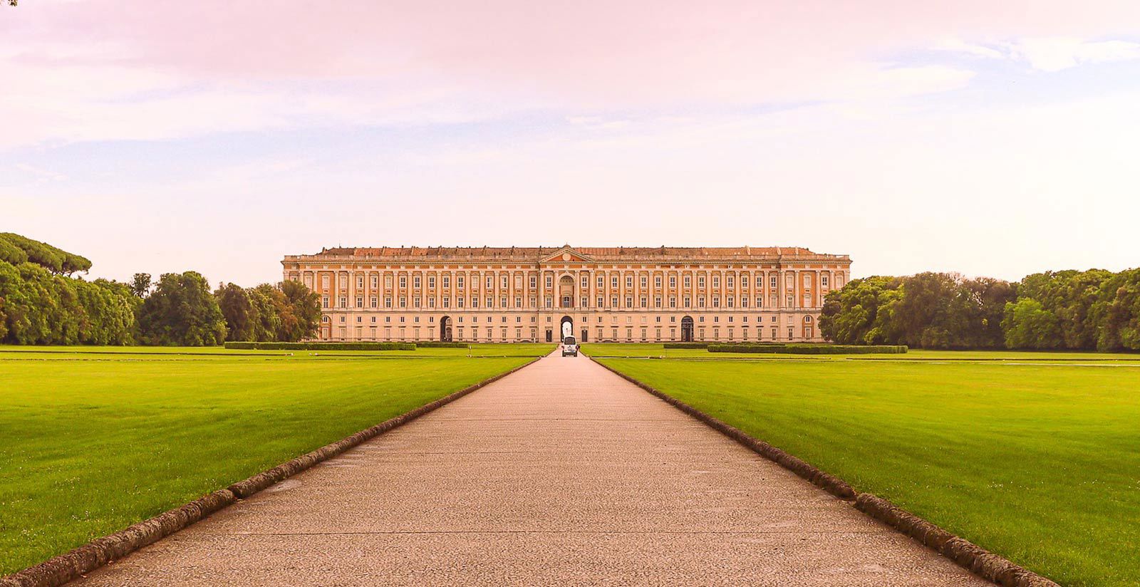 Visita il sito ufficiale di Hotel