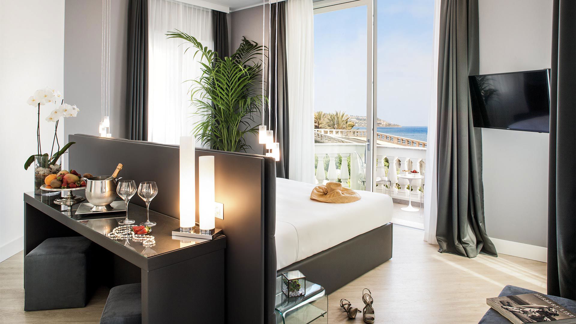 Deluxe Luxury Junior Suite avec vue sur la mer et terrasse 1