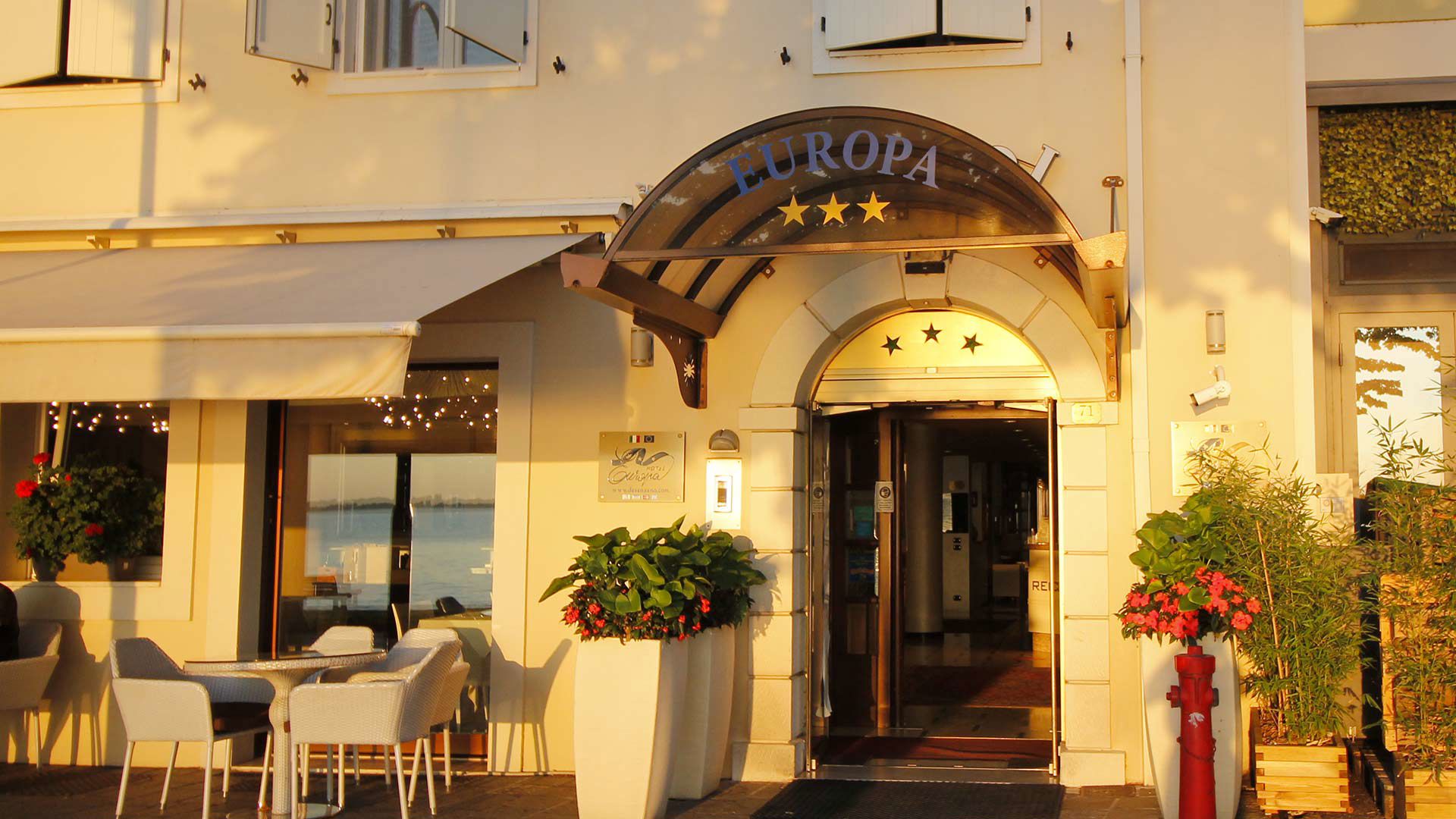 das hotEl in dEsEnzano sul gaRda 7