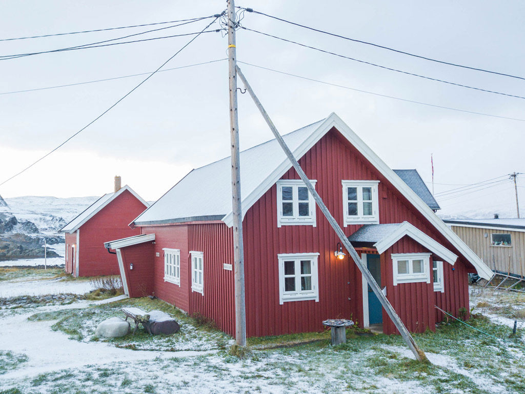 Kongsfjord Artic Lodge - Kongsfjord Arctic Lodge is the perfect stay for anyone looking for a unique experience in the fjords on the Barents Sea 10