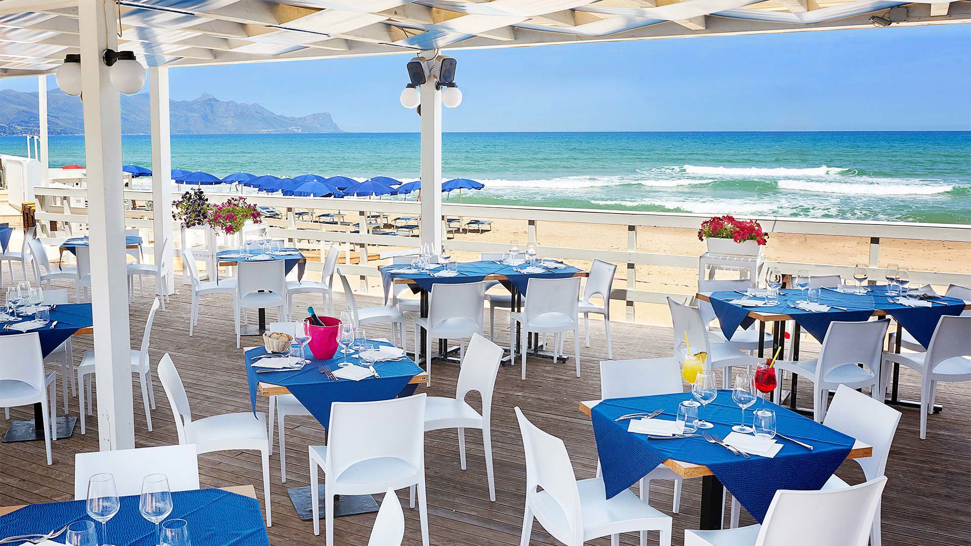 Restaurant de plage et terrasse 8