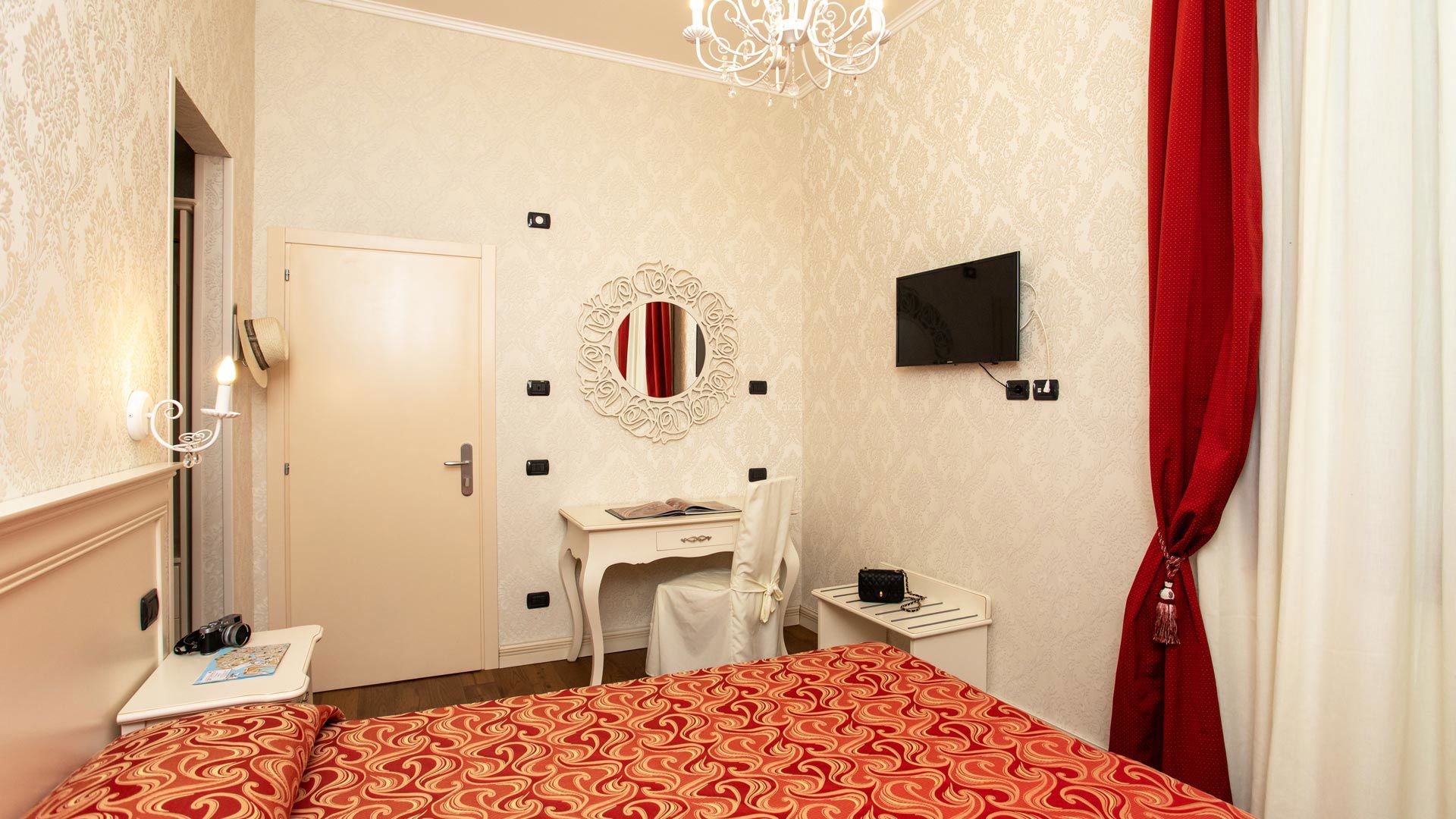 Stay in the centre of Venice 6