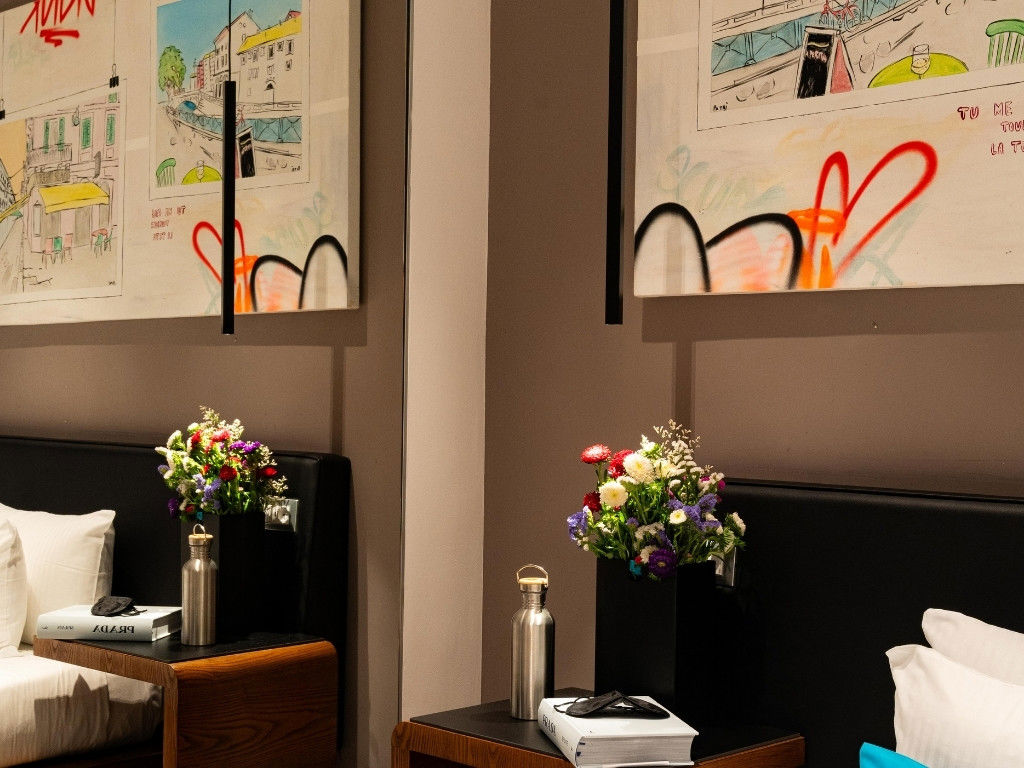 The Corner Duomo - The Bubbling Junior Suite 10