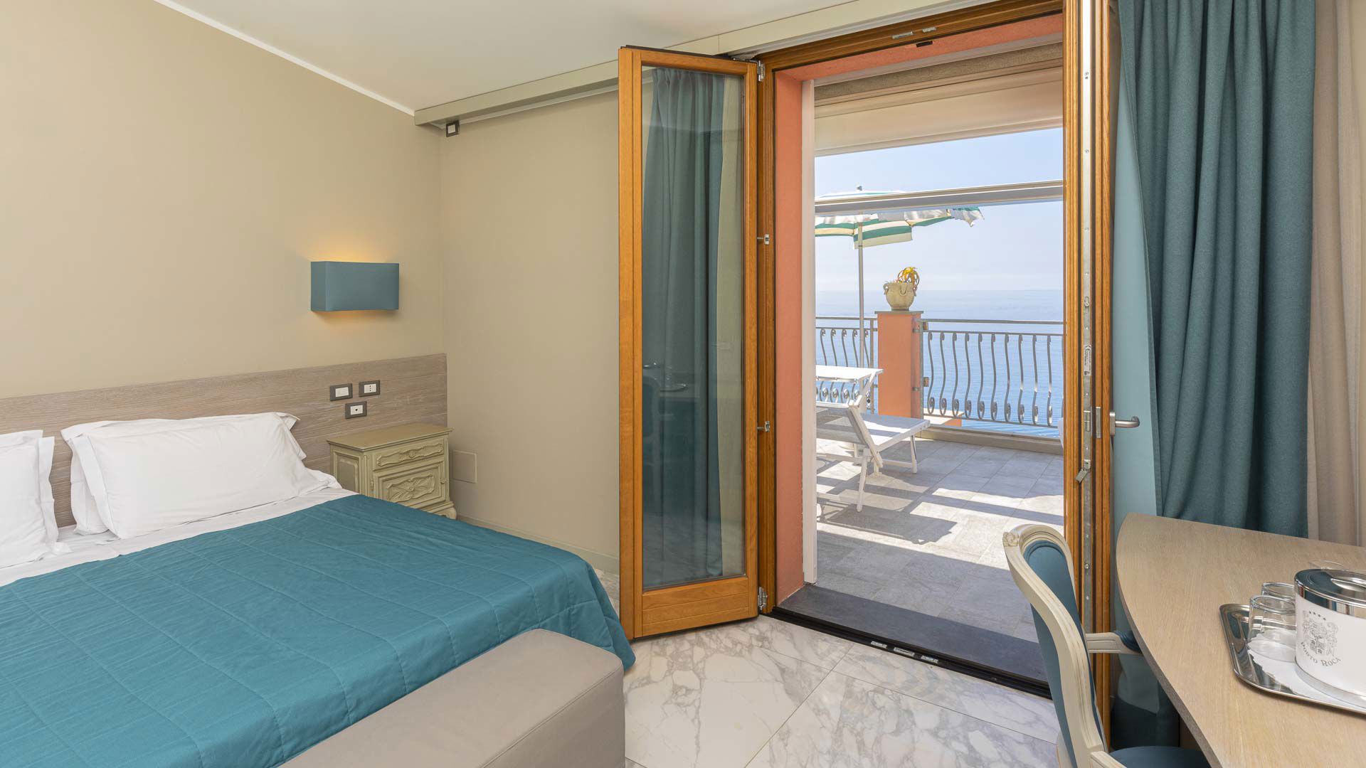 Hotel Porto Roca - Gallery 50