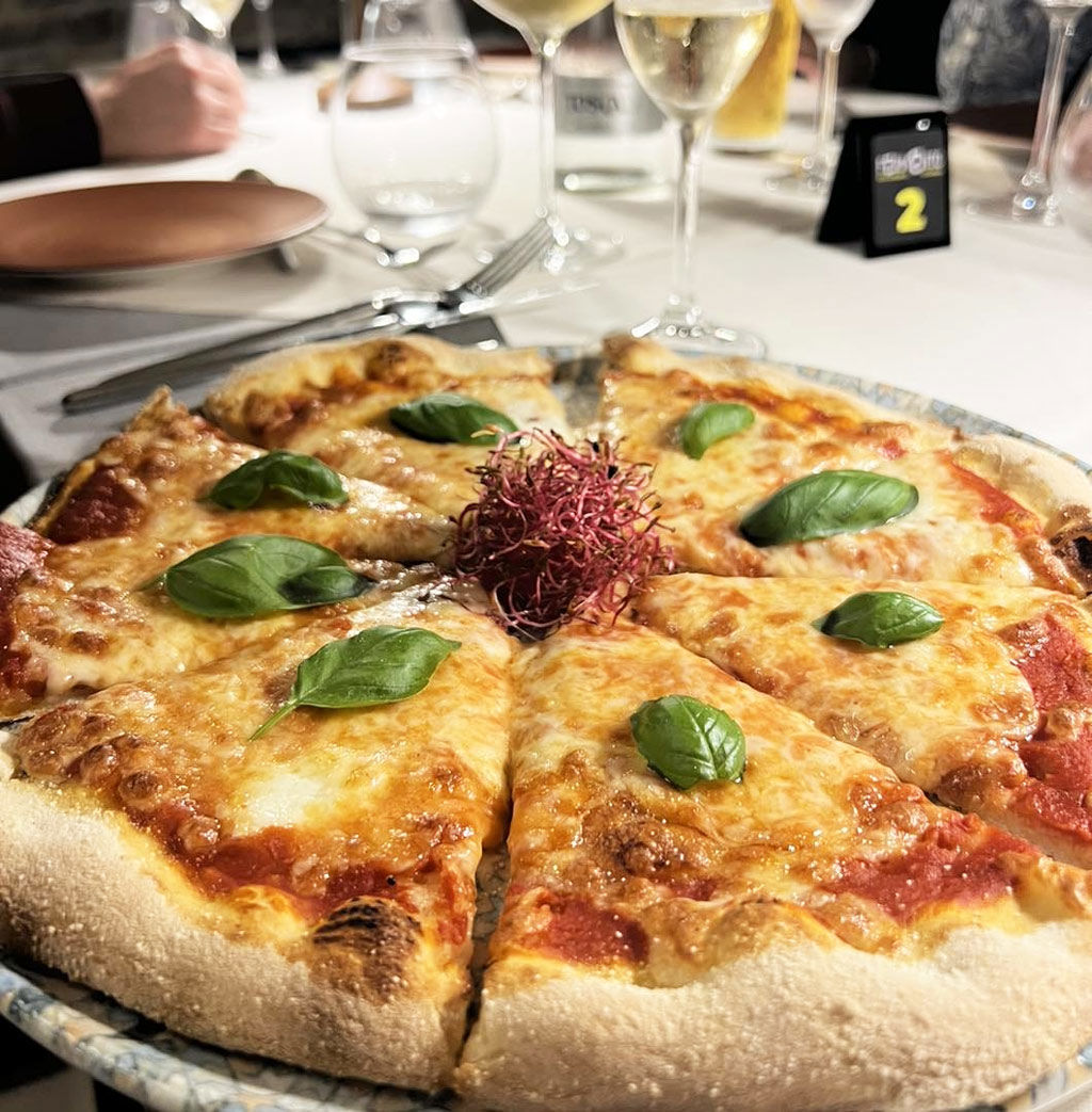 Ristorante & Pizzeria 4