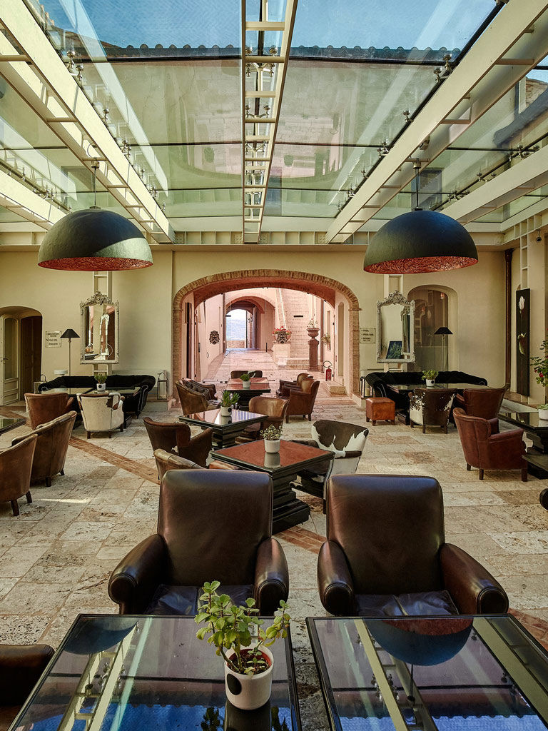 Рестораны и бары