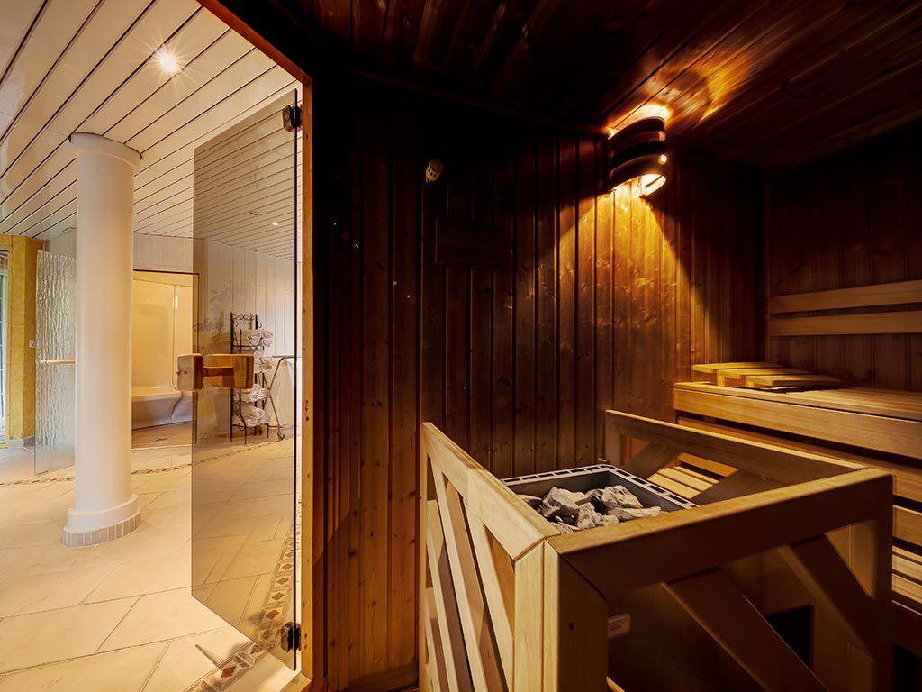 Hotel Regina - WILLKOMMEN IM HOTEL REGINA 2