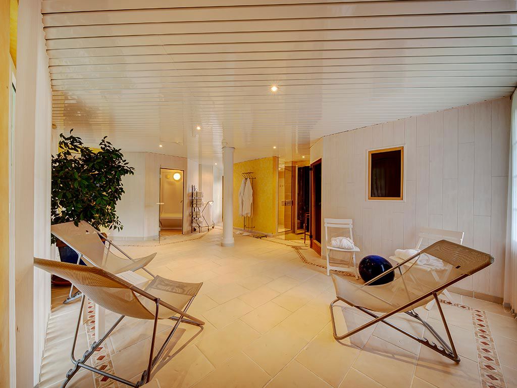 Hotel Regina - WILLKOMMEN IM HOTEL REGINA 2