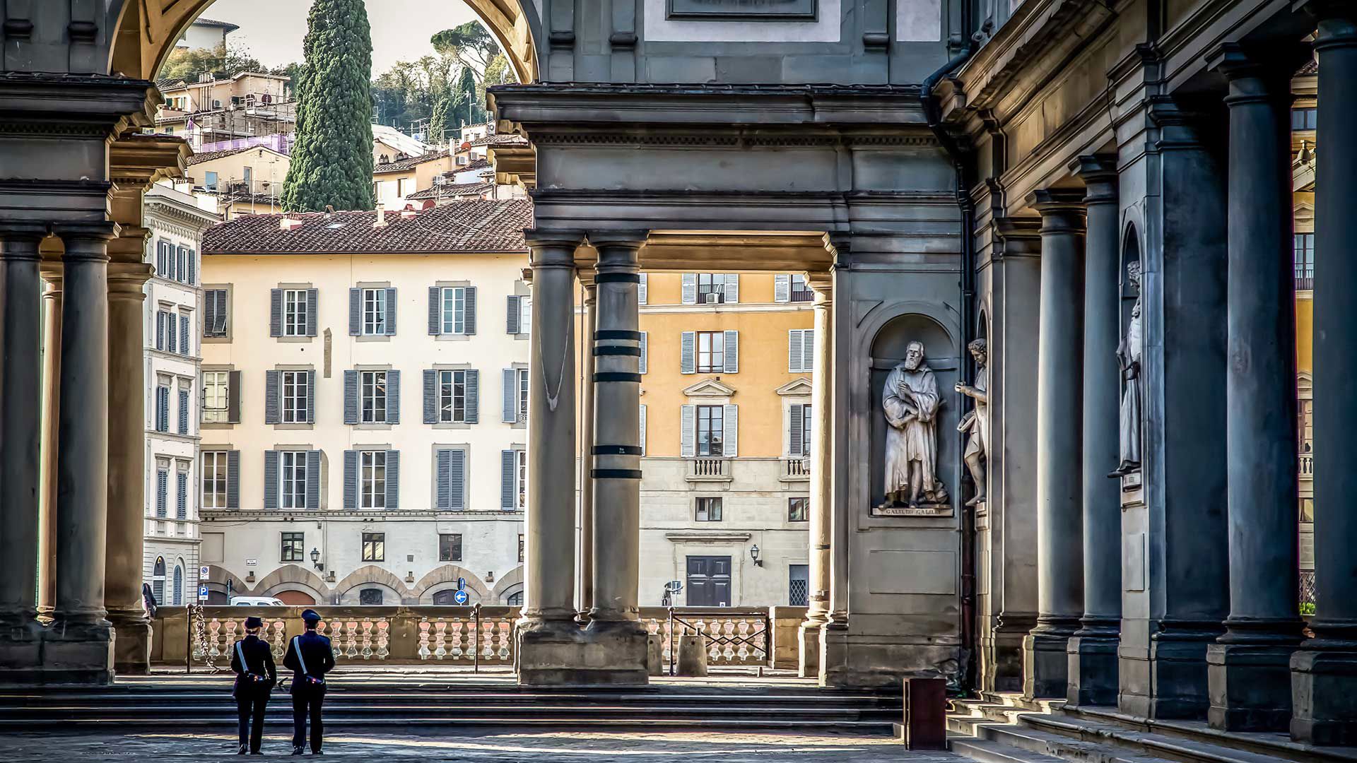 The Uffizi picture gallery and Piazza della Signoria 1