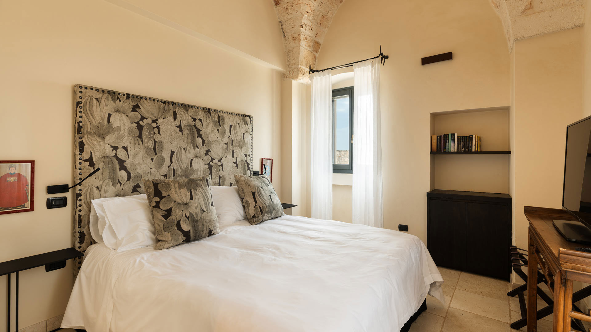 Suite with patio or terrace 2 Suite with patio or terrace 2