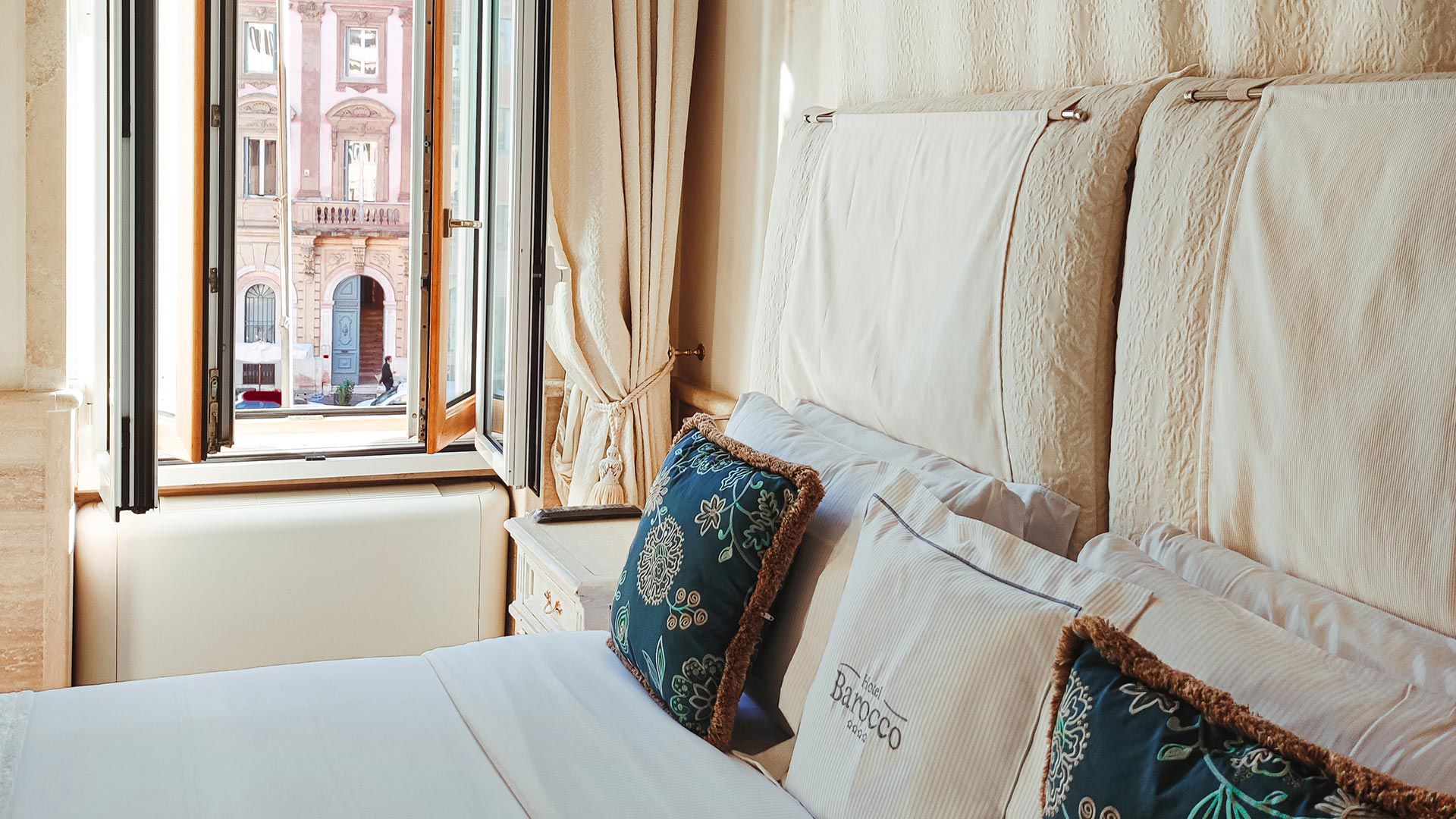 Junior Suite Piazza Barberini 6