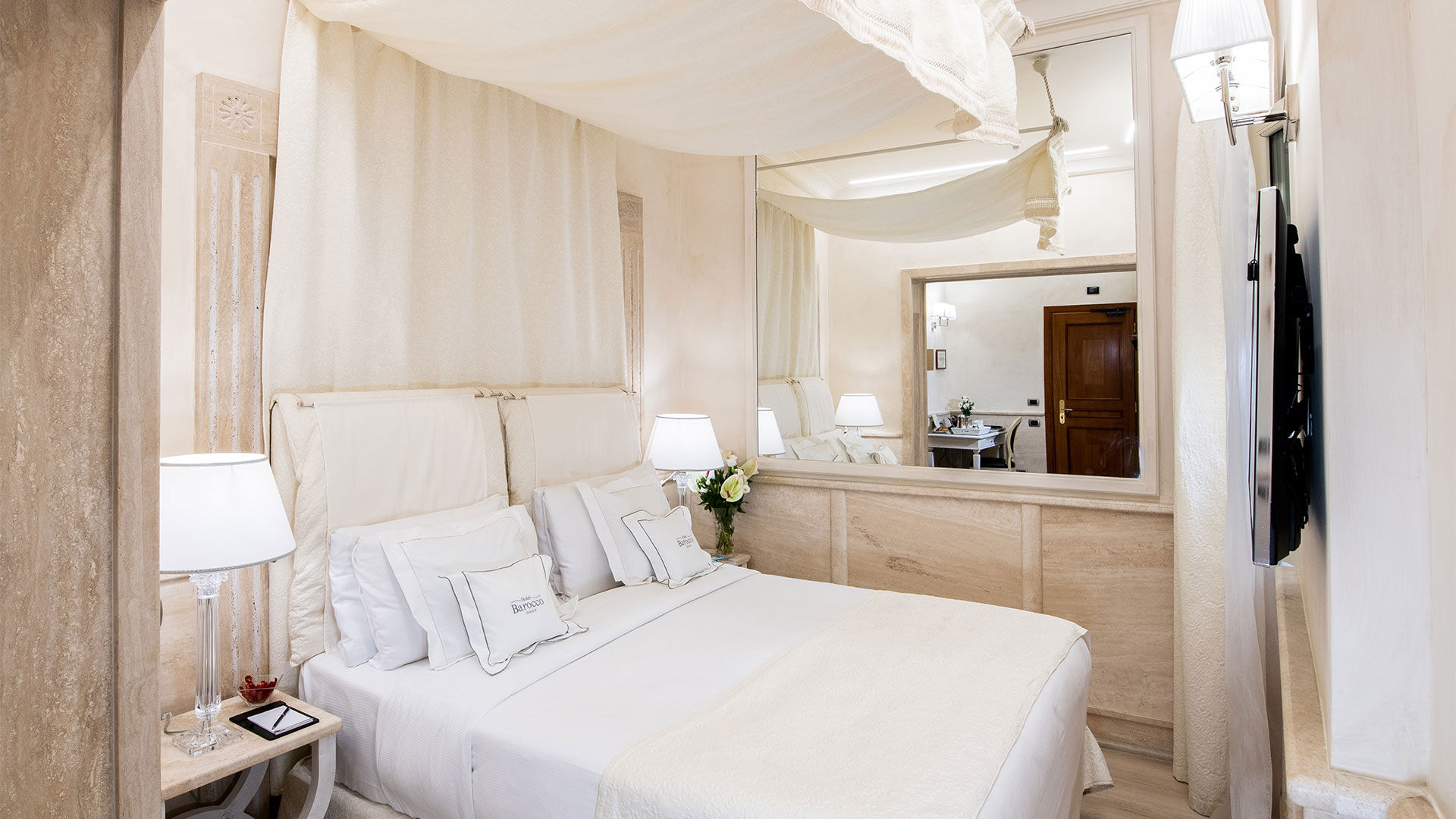 Soggiorno con terrazza a Roma centro 9