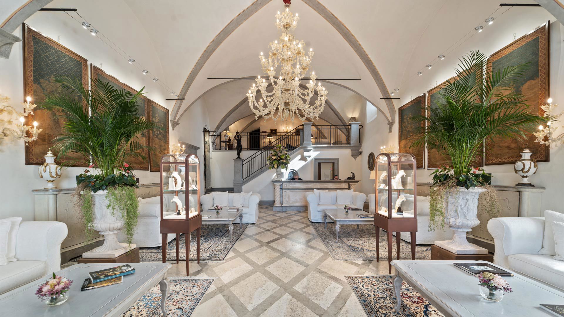 Contacts 10 Contacts 10