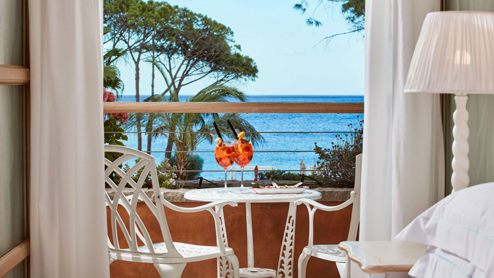 Superior Seafront 7 Superior Seafront 7