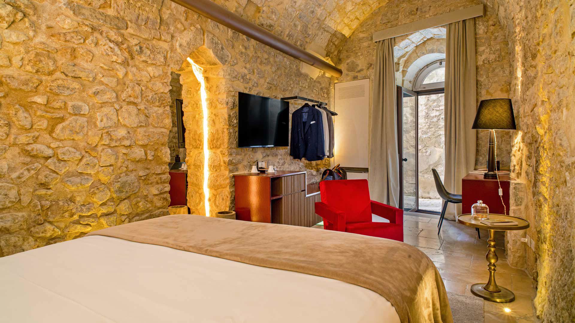 Una camera a contatto col territorio 1