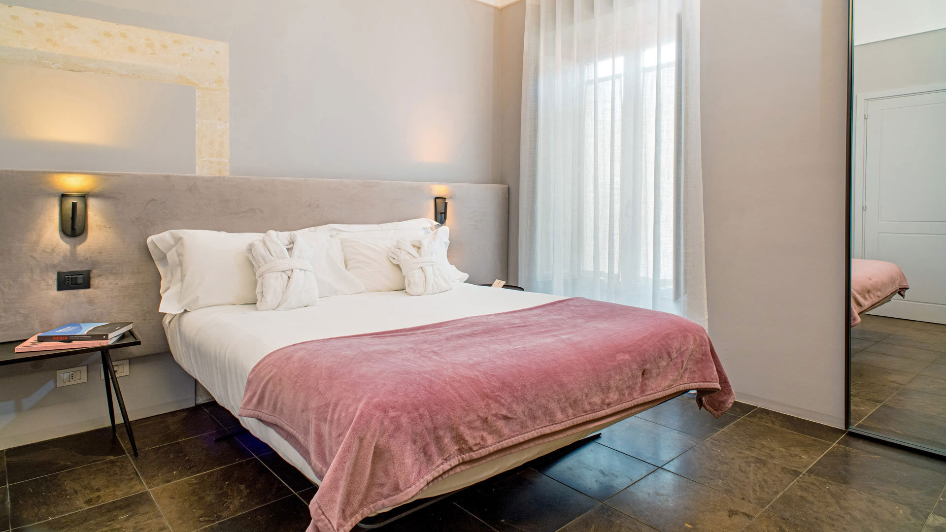 Comfort and details only for two 1