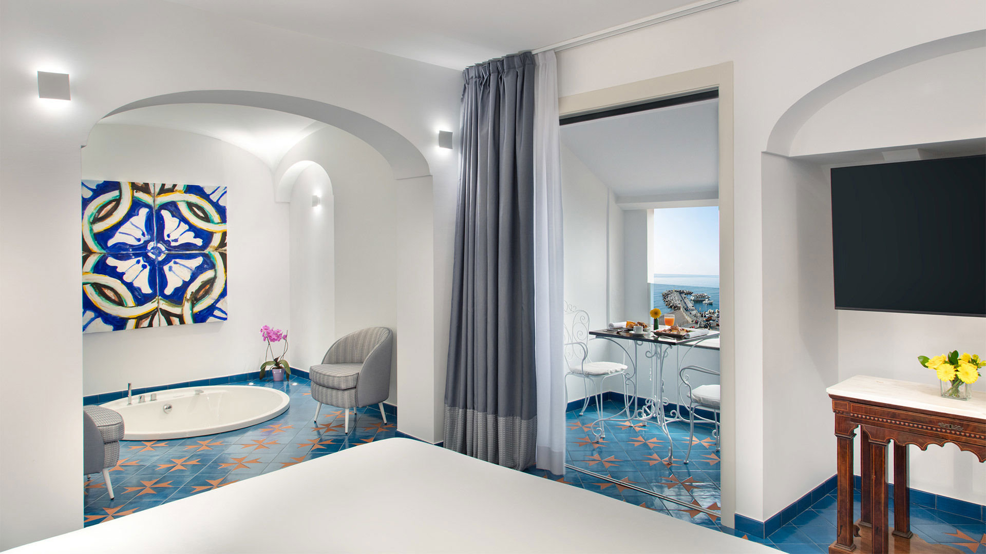 Premium Deluxe Sea View Room 5