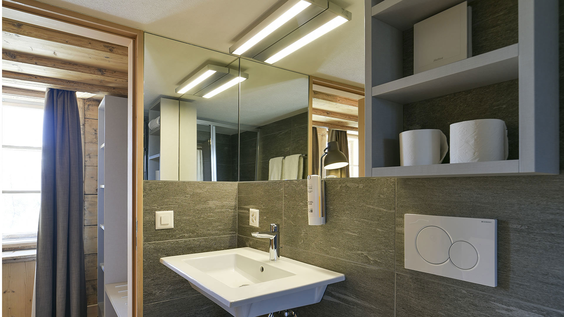 Vintage Double Room 3