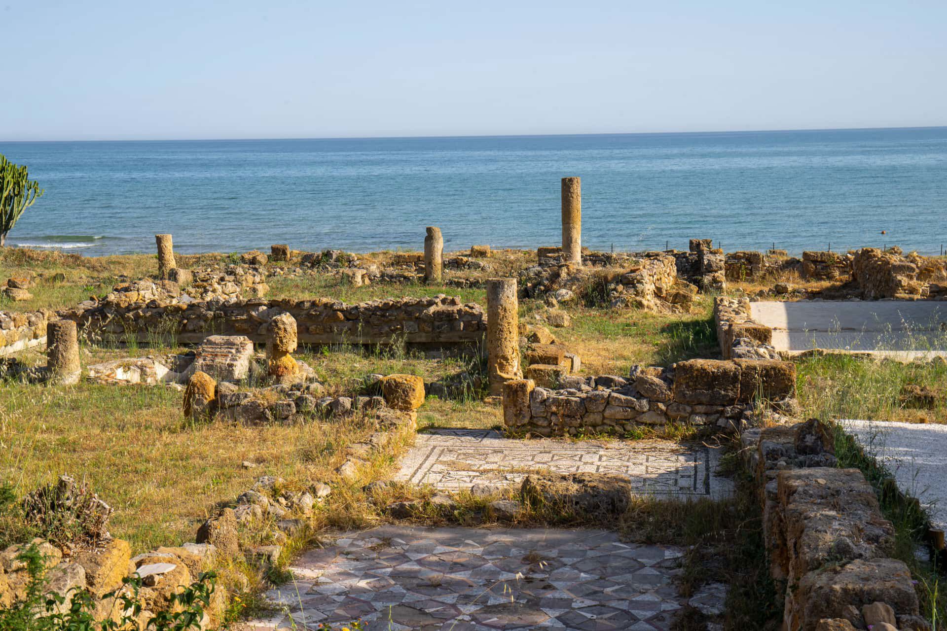 Discover the remains of the ancient Villa from which the hotel takes its name 3