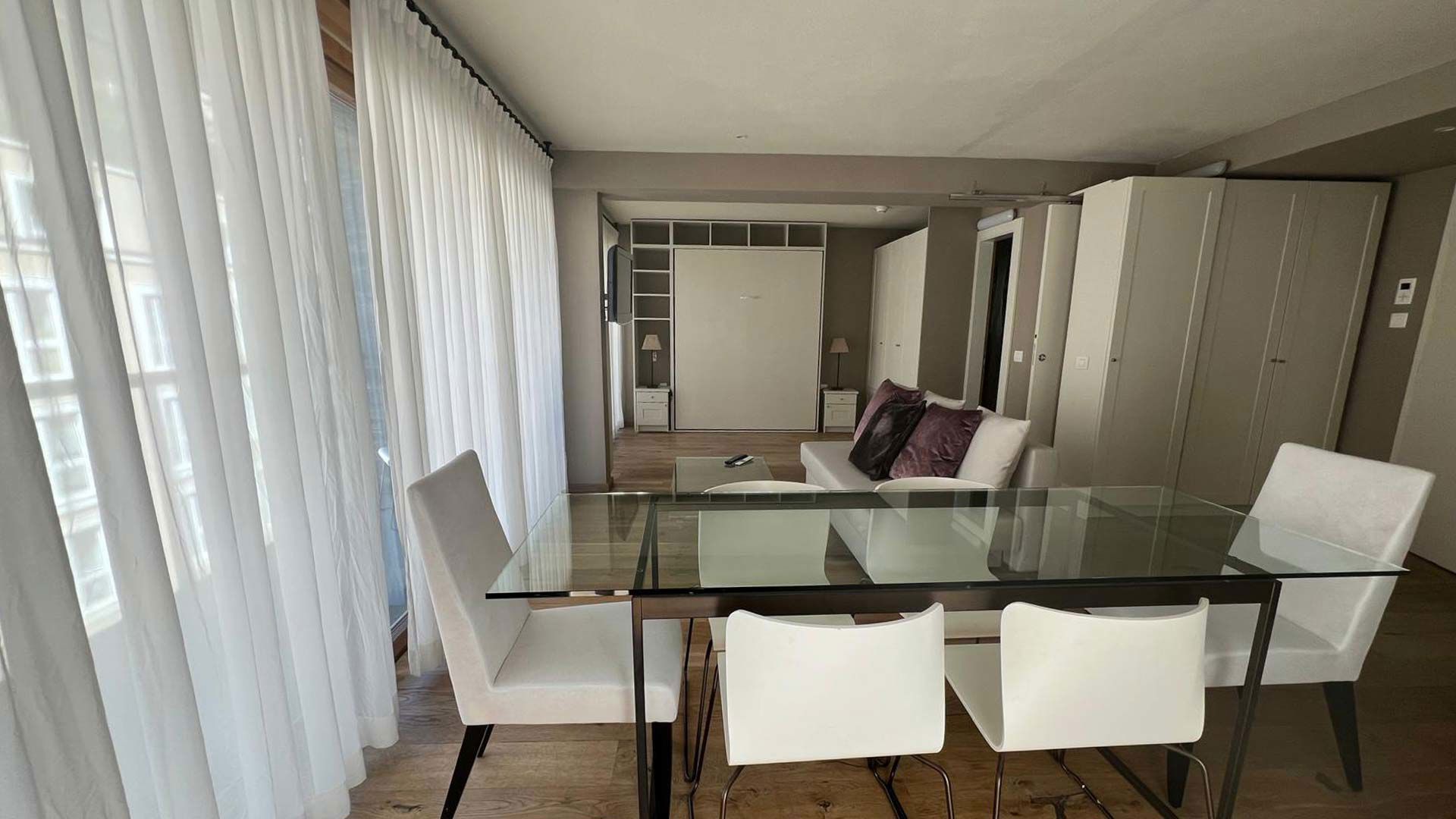 Classic Two-Room Apartment Piz Roseg 5