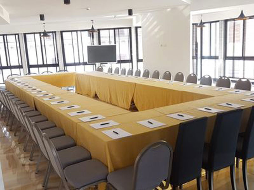 Meeting Room “L’Essenza”