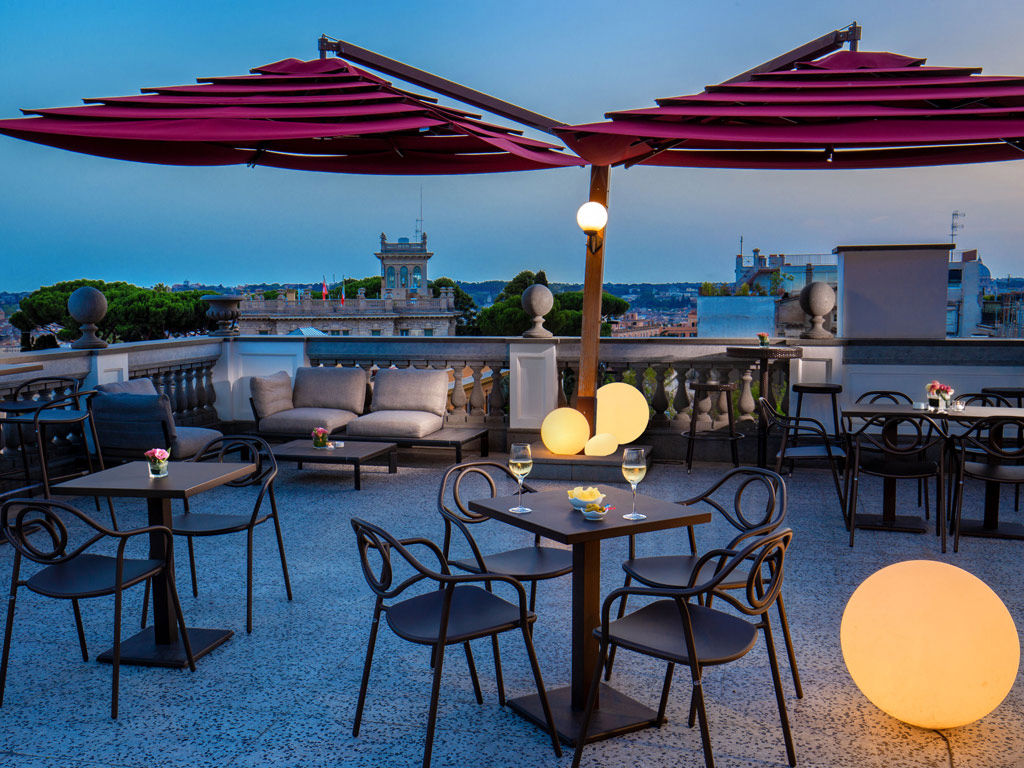 Discover Hotel Savoy, rooftop terrace hotel in Rome