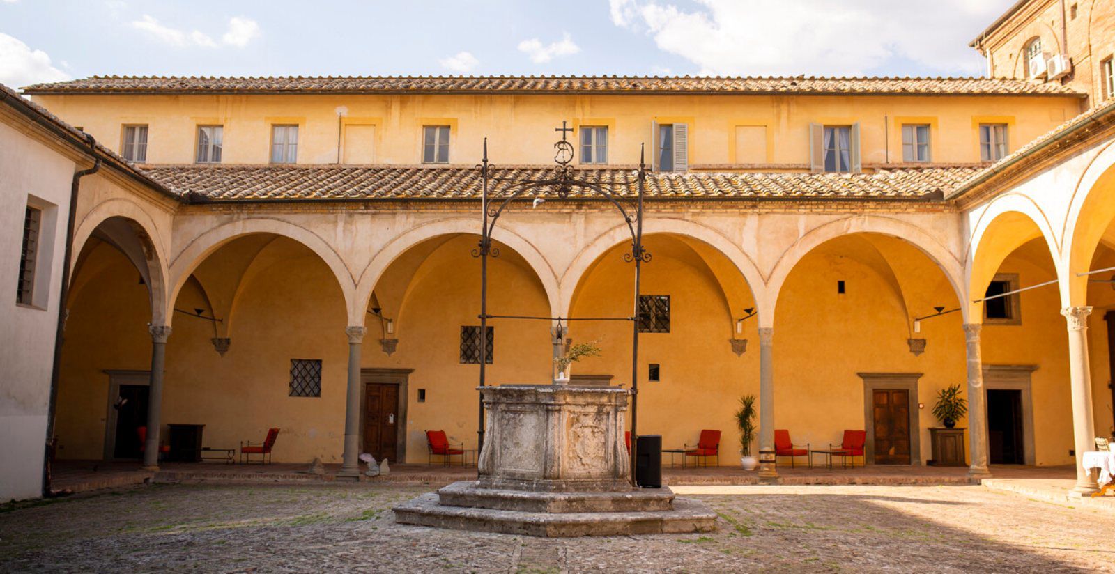 Common areas of La Certosa di Maggiano, petfriendly hotel Siena