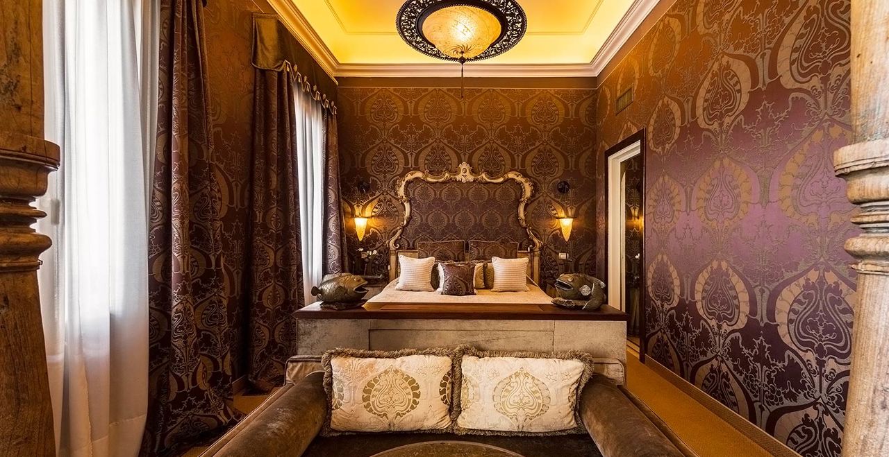Una suite di lusso dell'Hotel Metropole a Venezia.