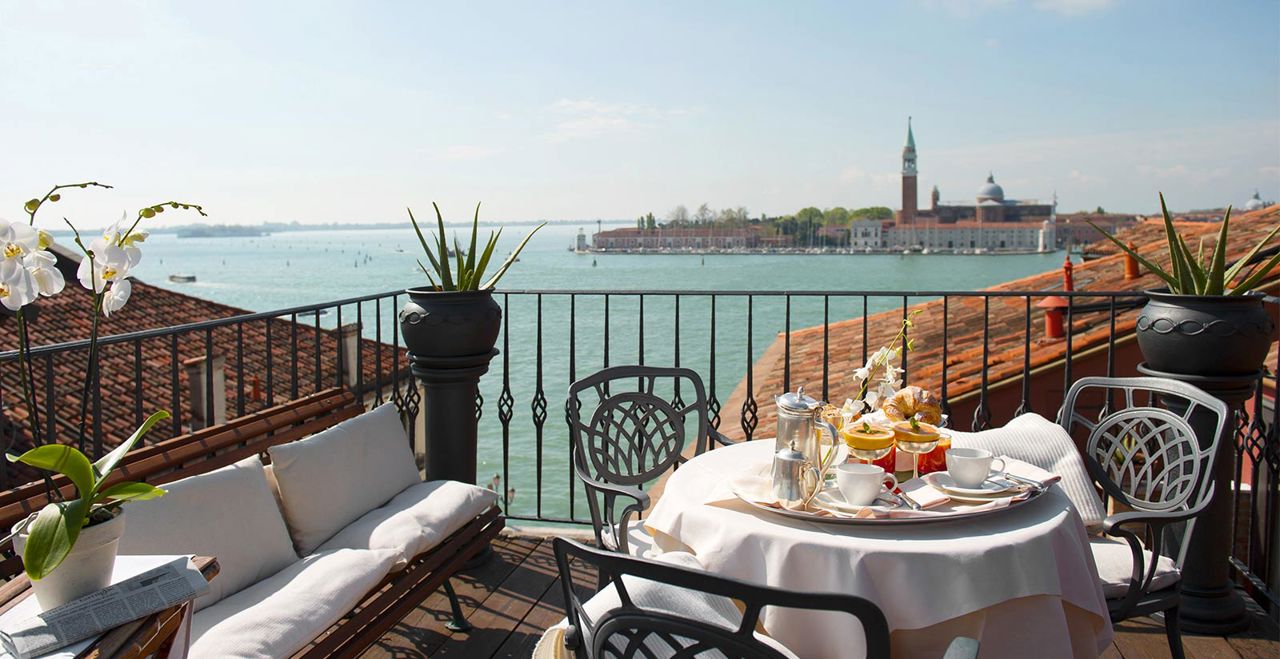 La suite con vista su Venezia dell'Hotel Metropole.