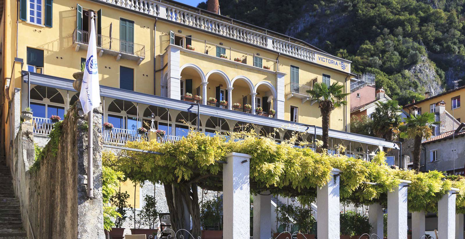 Hotel with a boat rental service on Lake Como 5