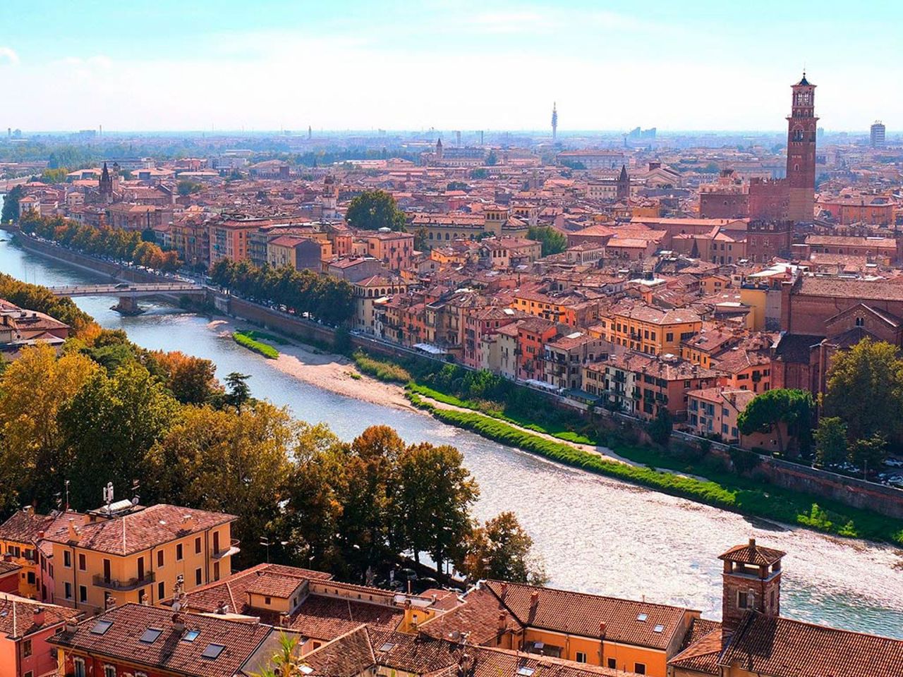 Choose Catullo Hotel in Verona for its location