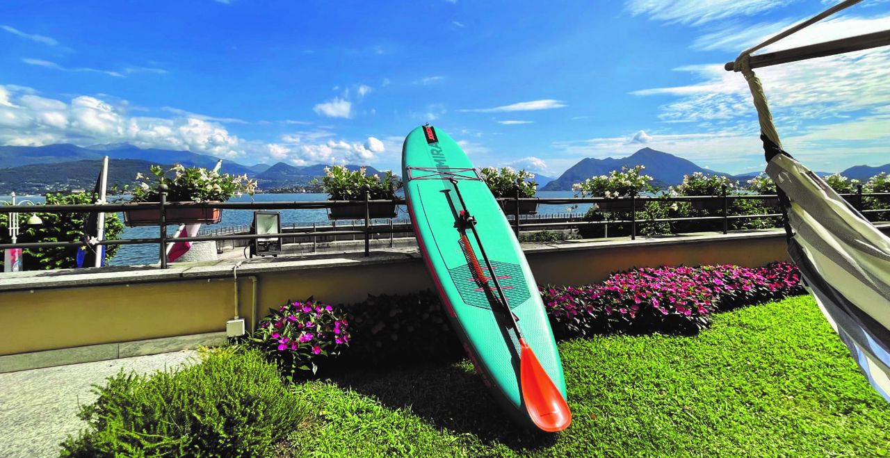 Try Stand Up Paddle with La Luna in the Port on Lake Maggiore