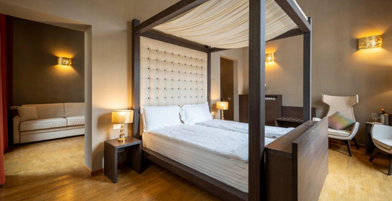 Find Out The Deluxe Room For Families Of B&B Repubblica In Florence