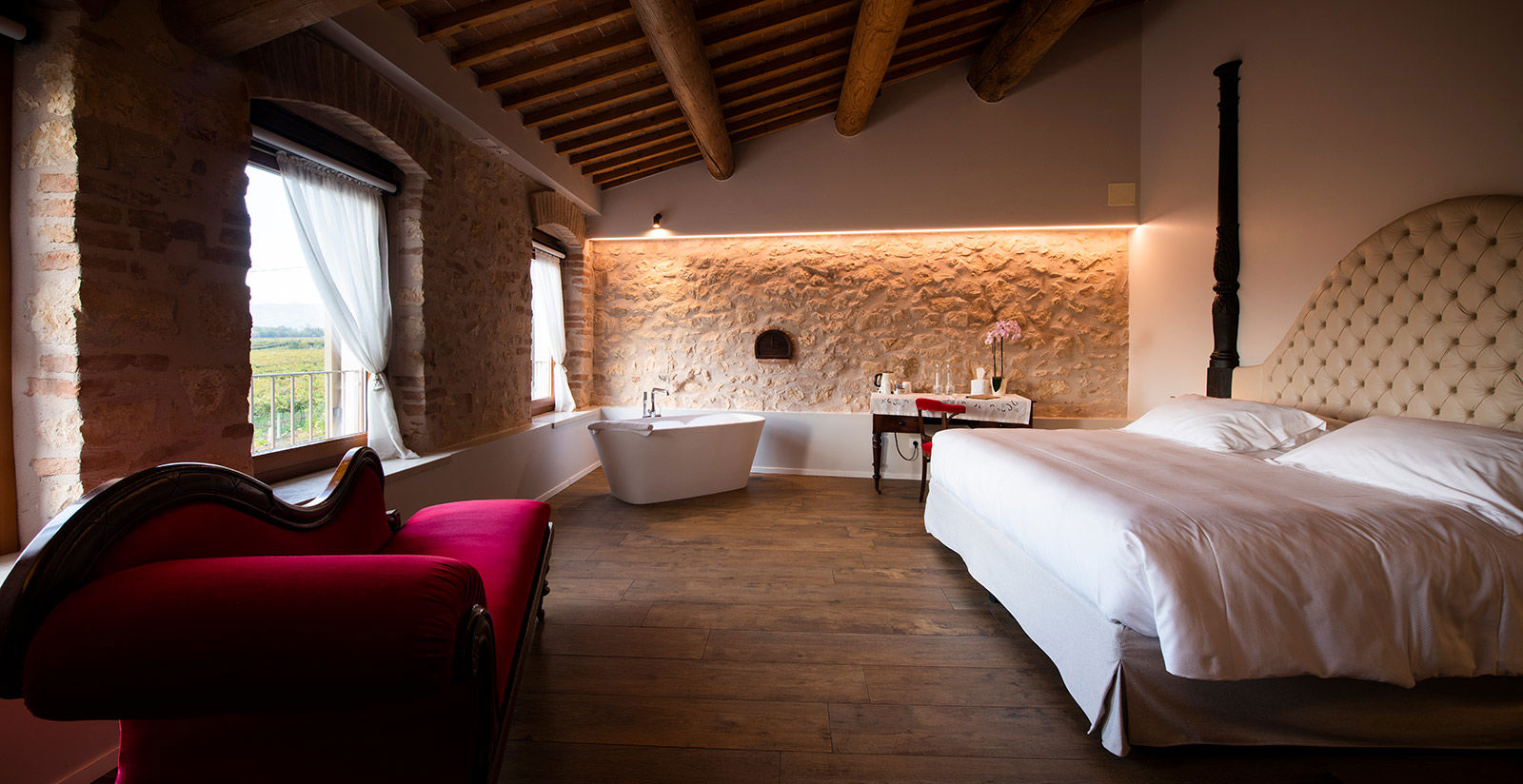 Premier Suite mit Wanne 6