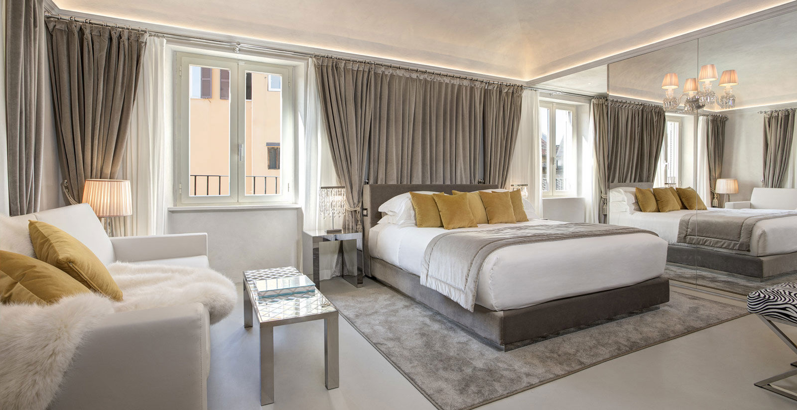 Book Palazzo Nainer, boutique 4 star hotel in Rome