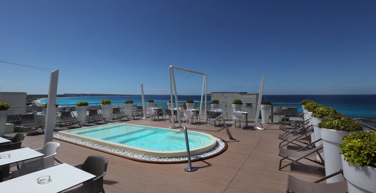 4-star hotel on the waterfront in Gallipoli 4