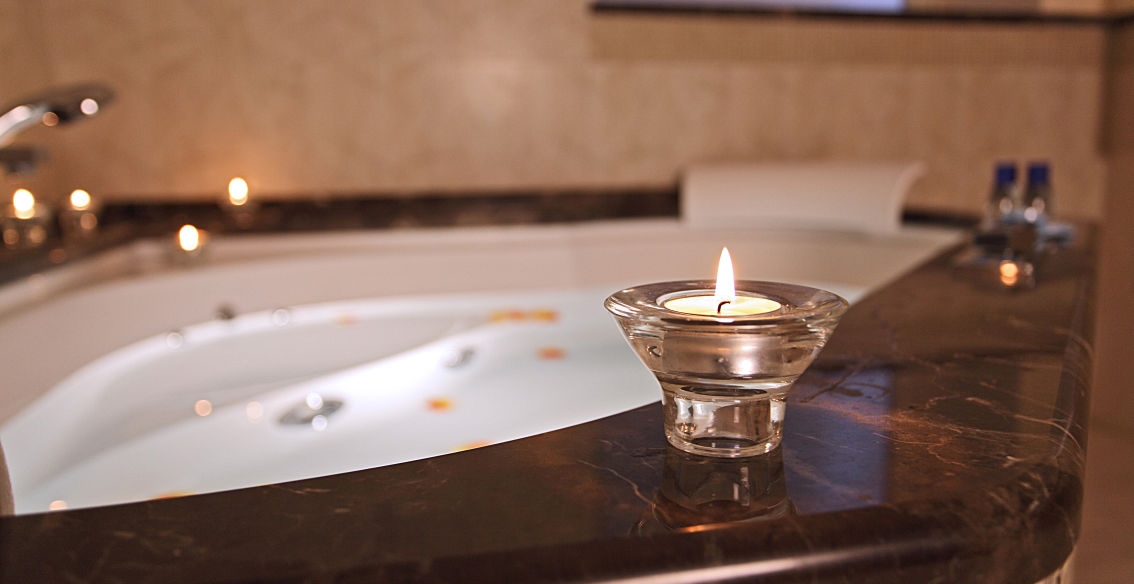 Deluxe with Jacuzzi 5