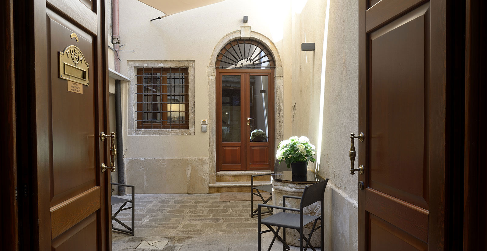 Holiday apartments with terrace in Venice center 4