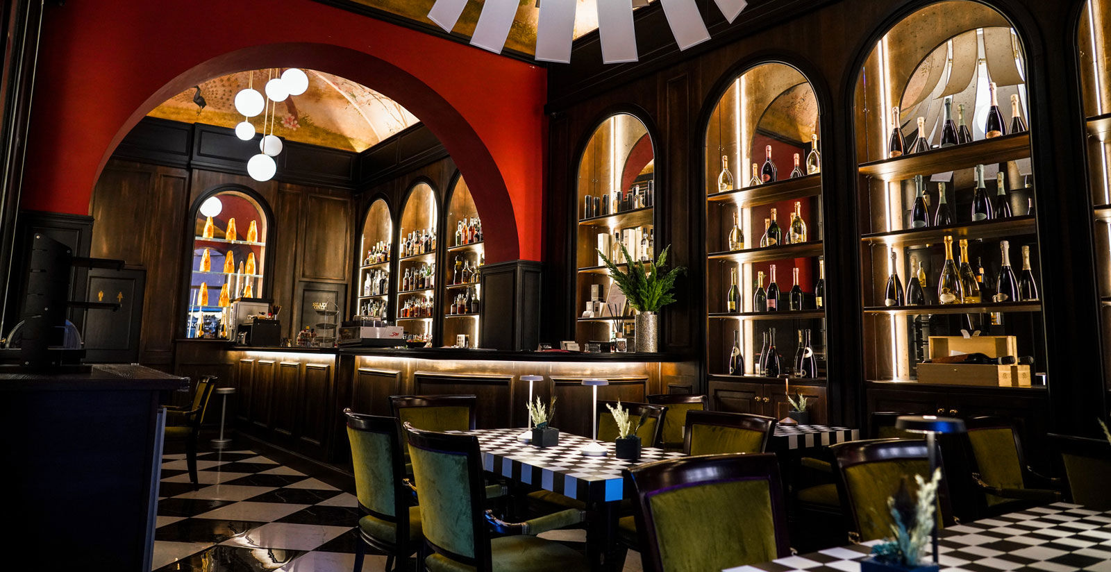 Borghese Lounge Bar 3