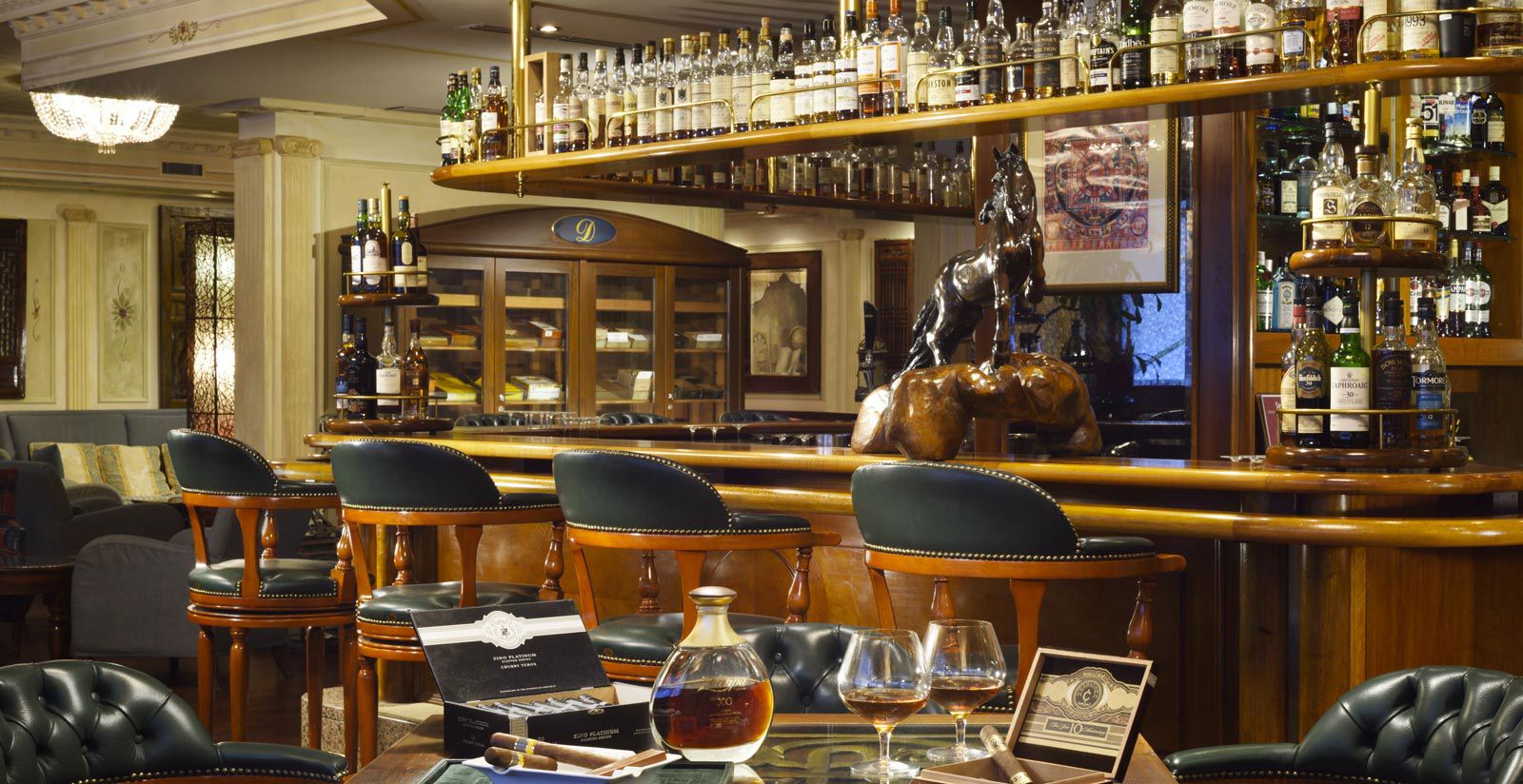 Discover Bar Orient Of Swiss Diamond Hotel Lugano In Switzerland   1600 Bar 