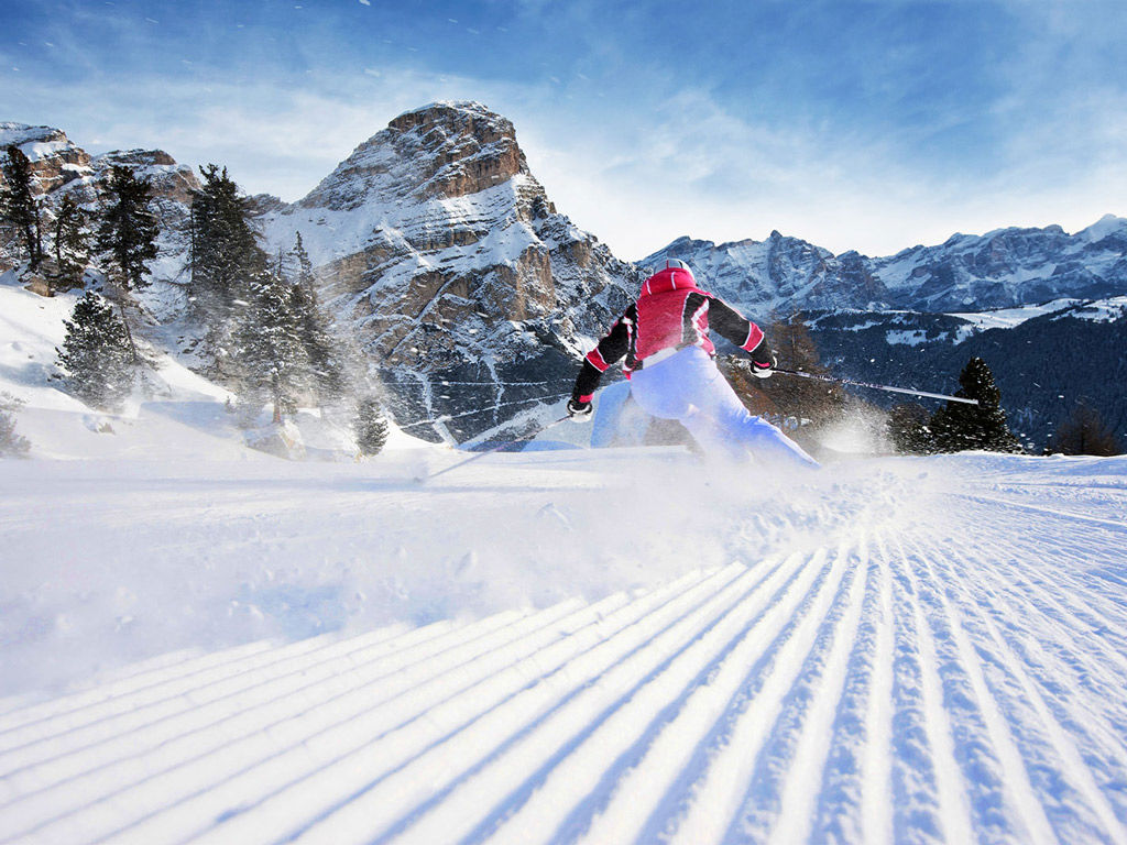 Winter in the holiday area Alta Badia. Winter sports and relax in the Dolomites 12 Winter in the holiday area Alta Badia. Winter sports and relax in the Dolomites 12