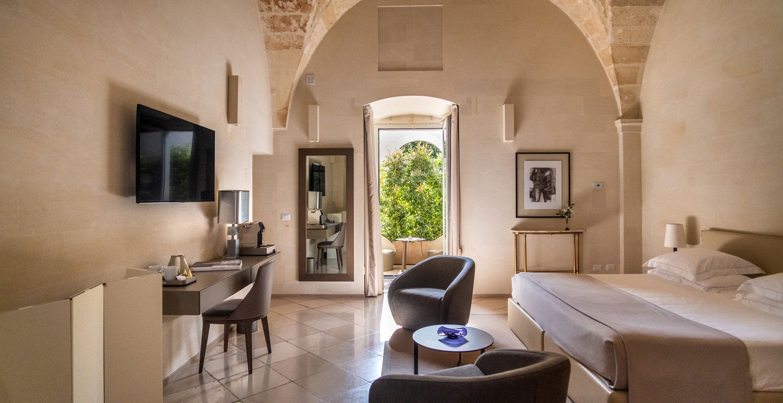 Boutique hotel Lecce historic center 4