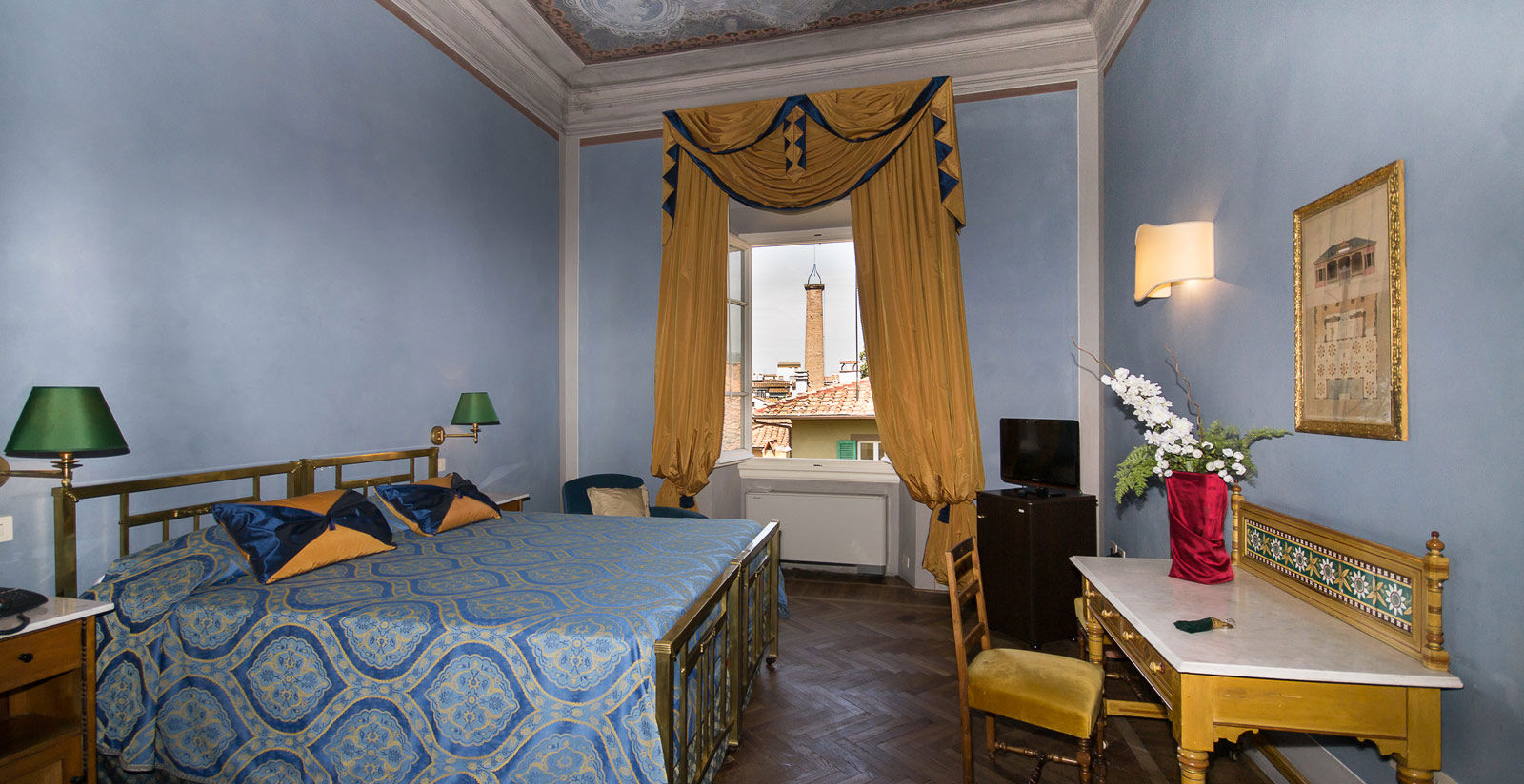 Superior Room via dei Servi 4