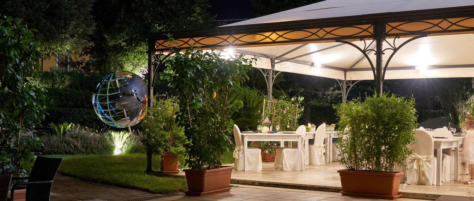 Discover the restaurant of Hotel Ristorante La Piana in Amorosi