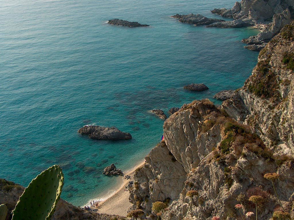 Scopri i dintorni di Scalea e prenota Grand Hotel De Rose
